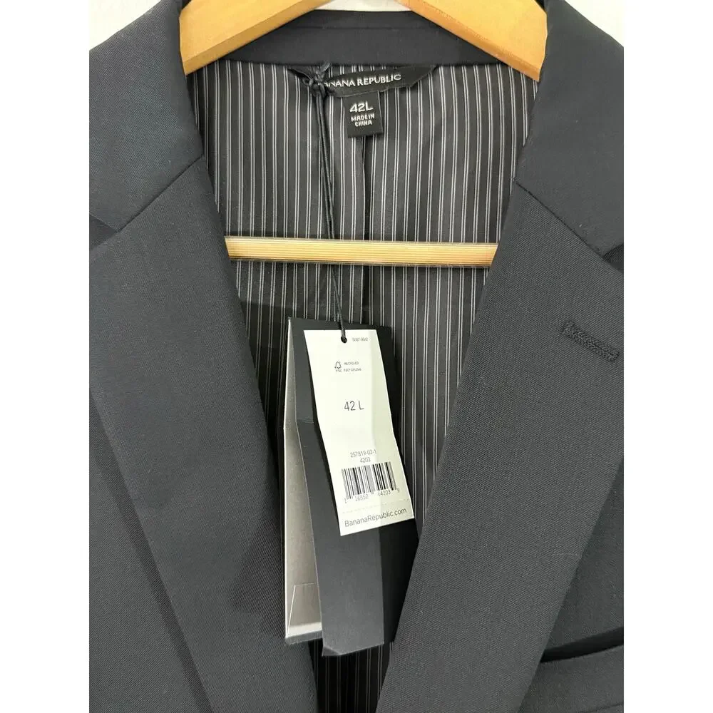 NWT Banana Republic Men’s Slim Fit Wool Blazer Black 42L Two Button Stretch